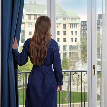 Dorothea Hotel, Budapest, Autograph Collection 5*