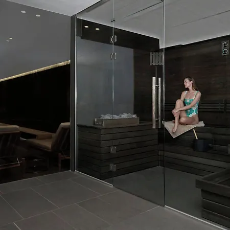 Dorothea Hotel, Budapest, Autograph Collection 5*