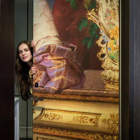 Dorothea Hotel, Budapest, Autograph Collection