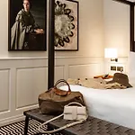 Dorothea Hotel, Budapest, Autograph Collection